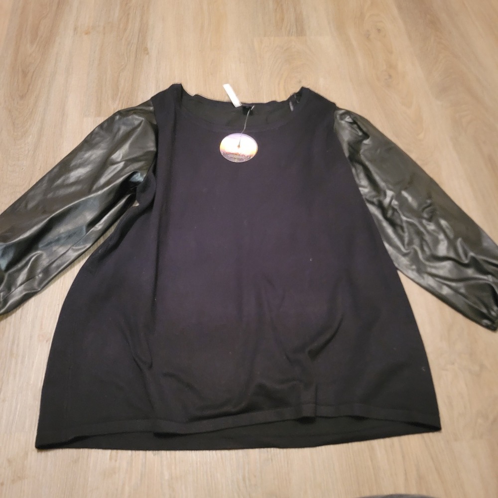 Love By Design Women Sweater 2X Black Faux Leather Puff Sleeve Nadia Pullover